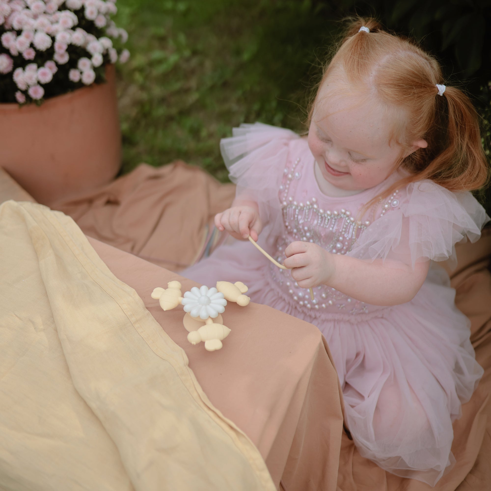 Bee Suction Spinner Toy