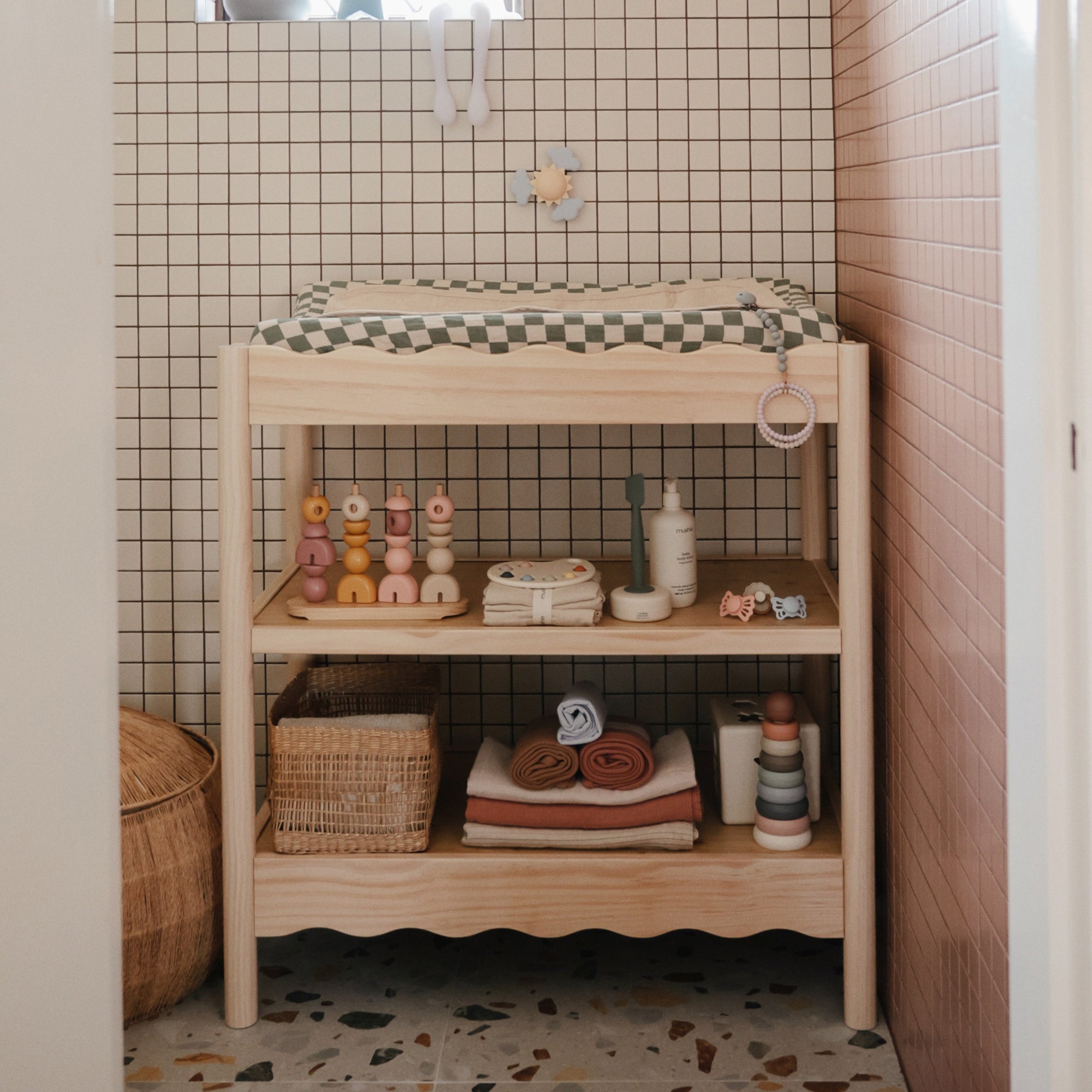 babyletto x Mushie Swell Changing Table