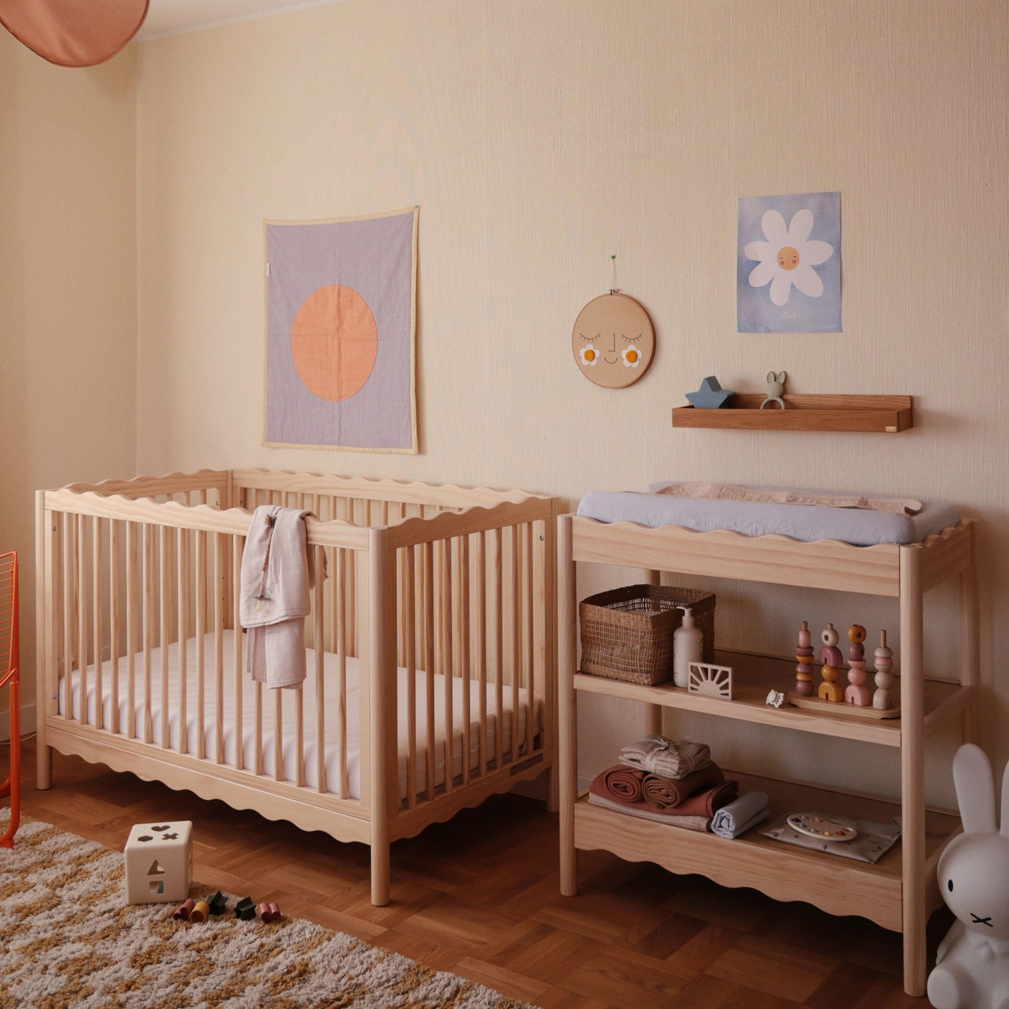 babyletto x Mushie Swell 4-in-1 Convertible Crib with Toddler Bed Conversion Kit